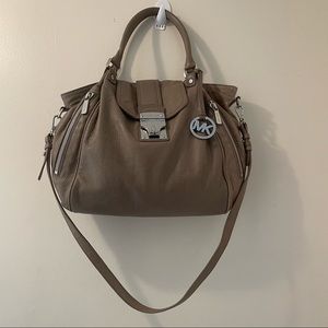 Michael Kors Beige two ways Handbag